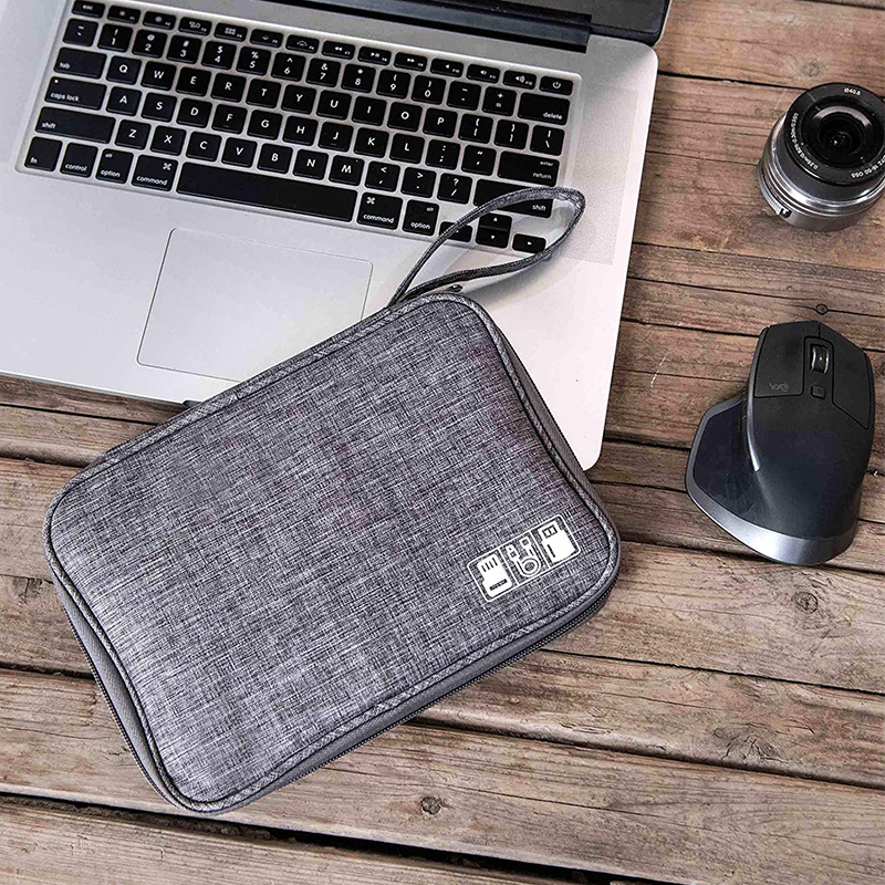 Przenośne torby z organizerem  – Travel Accessories Apple recenzja i cena